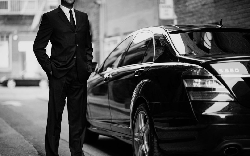 Chauffuer-of-limousine-service