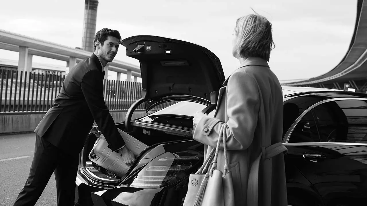 hourly business rides