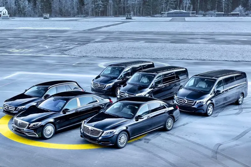 luxury fleet of sterling limousine for hourly rides